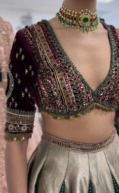 Wedding Lehenga Blouse Designs Latest, Wedding Lehenga Blouse Designs, Navratri Blouse Designs, Navratri Blouse, Indian Blouse Designs, Choli Blouse