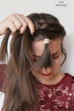 Easy DIY Crown Braid Tutorial Hair Braid Crown Tutorial, Crown Braid Tutorial, Braid Crown Tutorial, Couronne Diy, Braid Crown, Crown Diy, Braided Crown, Braided Crown Hairstyles, Diy Crown