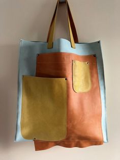 Leather Purse Pattern, Sacs Tote Bags, Handbag Storage, Sewing Bags, Popular Handbags, Handbag Organization, Handbags Affordable, Cheap Handbags