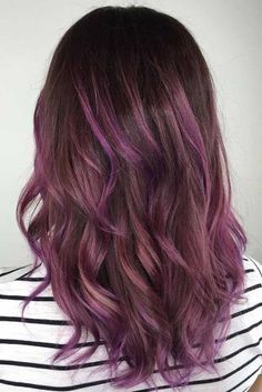 Light Purple Highlights Brown Hair, Lilac Highlights Brown Hair, Shorthairstyles Curly, Chocolate Lilac Hair, Lilac Shades, Hairstyles Diy, Golden Brown Hair, Hair Dyed, Hair Light