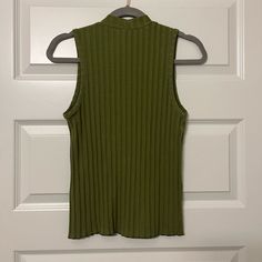 A New Day (Target Brand) Green High Neck Sleeveless Shirt. Never Worn; Size S Green Breathable Sleeveless Top, Green Seamless Racerback Tank Top, Compressive Green Sleeveless Top, Compressive Green Seamless Tank Top, Compressive Sleeveless Green Tank Top, High Neck Shirts, Target Brands, High Neck Sleeveless, Sleeveless Shirt