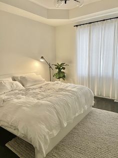 interior design, bathroom ideas, pink bathroom, house porn, interior porn, architect design, home goals, bathroom design, kitchen design, kitchen ideas, aesthetic house design, pretty kitchen ideas 2022, modern design, modern bedroom design, bedroom interior White Bed, Neutral Bedroom, Minimalist Room