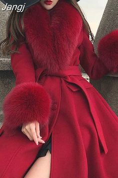 Scarf Cuff, Collar Scarf, Winter Fur Coats, Coats Women, Fur Coats, Mode Inspo, Winter Coats, Winter Coats Women, Winter Fashion Outfits