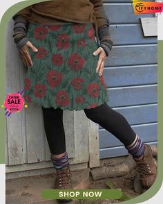 A-line Vintage Floral Skirt Rural People, Cold Weather Clothes, Vintage Floral Skirt, Dresses Pattern, People Inspiration, Weather Clothes, Holiday Skirts, Teacher Clothes, Out Of The Closet