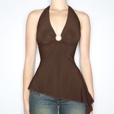 Top With Ring In The Middle, Dress With Ring In The Middle, Waist Tie Top, Tops That Show Chest, Cute Tops Y2k, Y2k Halter Dress, Small Chested Outfits, Halter Tank Top Outfit, Small Chest Dress