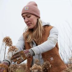 Rose New Stock Rose Carhartt Hat Cap Beanie Unisex Perfect For Winter Authentic Merchandise Price Firm Last One Left Womens Carhartt Outfits, Womens Carhartt Hat, Pink Carhartt Beanie, Carhartt Outfits, Womens Carhartt, Carhartt Cap, Pink Carhartt, Womens Beanie, Carhartt Hat