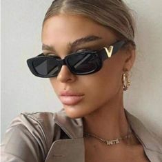 Cat Eye Sunglasses Women, Sunglasses Women Vintage, Eye Frames, Estilo Hip Hop, Cat Eyes, Balenciaga Bag, Cat Eye Frames