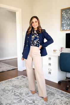 Navy Blazer Four Ways - Pumps & Push Ups Blue Blazer Outfits For Women, Navy Blue Blazer Outfit, Navy Blazer Outfits, Business Professional Outfits, Mode Tips, Blazer Outfits For Women