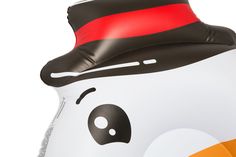 an inflatable snowman with a hat on its head and nose is shown