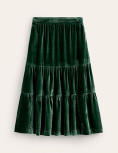 Swish into the festive season with our party-ready skirt. Three tiers of plush velvet and a sweeping hem which is primed for the dance floor. Wedding Guest Dress Midi, Tiered Maxi Skirt, Party Kleidung, Velvet Skirt, Formal Shirts For Men, Newborn Dresses, Green Skirt, Mini Boden, The Dance