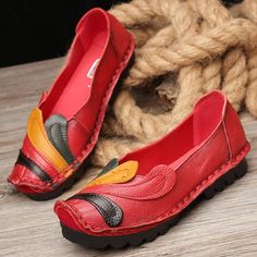 Flat Loafers, Loafers Online, Handmade Shoes, Fashion Flats, Brooks Sneaker, Loafers For Women