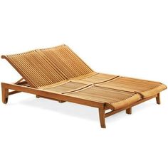 an outdoor chaise lounge chair made out of bamboo