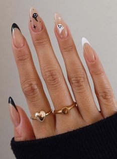 Unleash your Halloween spirit with the best ghost nails ever! We've curated the most hauntingly adorable designs just for you. Ghost Nail Art Black, Black French Tip Ghost Nails, Minimalist Nails Autumn 2024, White Chrome Halloween Nails, Halloween Nails White Base, Simple Halloween Nails Ghost, Simple White Halloween Nails, Halloween Nails Cute Ghost, Minimalist Halloween Nails Almond