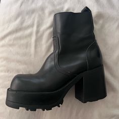 Steve Madden Spin Boots, Size 6 1/2, Platform Heel, Square Toe. Shoes Steve Madden, Platform Heel, Black Square, Steve Madden Shoes, Boots Black, Platform Heels, Steve Madden, Size 6, Women Shoes