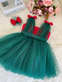 custom handmade dresses for your baby. Made with tulle. It is prepared with a soft cotton lining. It has a zipper on the back, very easy and comfortable to wear. 👉🏻You can leave a message for more questions 👉🏻It is a handmade dress that you can measure and customize. Very dense layers of tulle are used, very fluffy, personalized color options are available, you can customize it ✈️Delivered to many countries within 1-5 days by express shipping 💝 Baby Party Wear Dress, Dress New Year, New Year Dress, Dress For Christmas, Emerald Dress, New Year Photo, Party New Year, Kids Dress Collection, Emerald Dresses