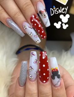 Mickey Mouse Rhinestone Nails, Disney Nails Acrylic Mickey Mouse, Disney Nails With Rhinestones, Disney Nails Coffin, Disney Nails Long, Minnie Mouse Nails Pink, Minnie Mouse Nails Acrylic