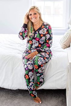 They are 92% Polyester and 8% these are super soft cozy! These are true to size Model is a size 8-10 shes wearing a medium Halloween Pjs, Pink Fall, Side Pants, Halloween Pajamas, Plus Size Halloween, Soft Pajamas, Pajama Party, Long Tunic, Pumpkin Orange