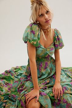 People In Forest, Autumn Wedding Guest Dress, Autumn Wedding Guest, Short Sleeve Maxi Dresses, Floral Print Midi Dress, Pleated Maxi Dress, Floral Print Maxi Dress, Pleated Maxi, Floral Print Maxi