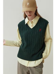 FSLE 14.3% Wool Women Preppy Style Knitted Vests 2023 Spring Layered Vest V-Neck Shirt Embroidered Academia Sweater Vest, Light Academia Sweater, Old Money Sweater, Academia Sweater, Cable Knit Sweater Vest, Jeans Patchwork, Light Academia Aesthetic, Aesthetic Clothing Stores, Chic Summer Outfits