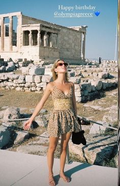 Olympia Of Greece Style, Olympia Greece, Greece Style, Greece Fashion, Vacay Outfits, Greek Goddess, Fashion Design Clothes