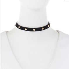 Black Gold Studded Choker Black And Gold Choker, Clawdeen Costume, Yellow Choker, Studded Choker, Mha Dr, Trio Halloween Costumes, Choker Style Necklace, Black Choker, Choker Style