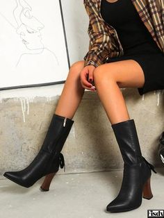 Fisdy - Botas de piel de primera calidad con puntera en punta para mujer - Elegante calzado negro Womens Thigh High Boots, Womens Leather Ankle Boots, Black Leather Boots Women, Chic High Heels, Black Leather Knee High Boots, Pointed Toe Boots, Womens Mid Calf Boots, Toe Boots, Black Boots Women