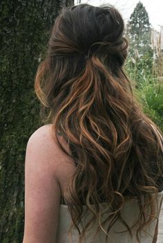 Reminds me of my hair now Haircuts Thick Curly Hair, Thick Curly Hair, Luscious Hair, Long Wavy Hair, Hair Envy, Burn Fat, Hair Waves, Ombre Hair