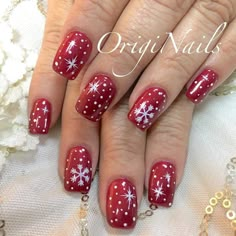 Christmas Nail Art Designs Snowflakes, Nail Decoration Ideas, Classy Winter Nails, Nailart Christmas, Manicure Christmas, Purple Toe Nails, Christmas Present Nails, Glitter Gel Nail Designs