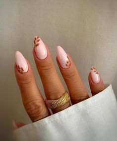 Pink Nails Inspiration, Pastel Pink Nails, Simple Fall Nails, Solid Color Nails, Cute Nails For Fall, Short Nail, Thanksgiving Nails, Black Nail, Simple Nail