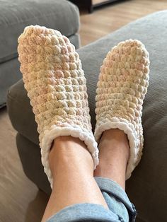 Crocheted with soft bulky polyester yarns. Will keep your feet cozy and warm. Makes a great gift for a friend! Fits most women's feet with a 3.5" - 3.75" width. Booties displayed with a size 9 foot with a 3.5" width and a 9" ankle = 9M. Create your own!  Mix and match any of the adult bootie colors!  Send me a message! Handmade in a smoke free home. Housewarming Gifts For Men, Sleeping Socks, Bootie Socks, Handmade Moccasins, Felted Wool Slippers, Personalized Slippers, Slippers Crochet, Cat Slippers, Animal Slippers