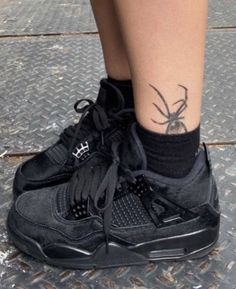 Black Trainers Nike, All Black Jordan 4’s, Black Jordan 4’s, Black Cats Shoes, Black Cats Jordans, Black Cat Shoes, Jordan Black Cat, Dr Mundo, Gothic Tattoos