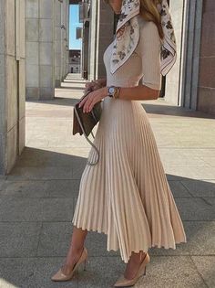 Elegant Outfit Classy, Modesty Outfits, Afrikaanse Mode, Modest Summer Outfits, Outfit Autumn, Chique Outfits, Cute Modest Outfits, Modest Outfit, Modest Fits