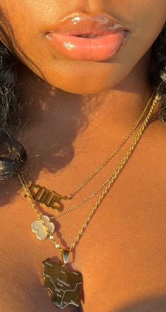 gold jewelry, golden hour, black women Dope jewelry accessories Gold Jewelry On Tan Skin, Black Women Golden Hour, Gold Necklace On Black Woman, Black Women Necklace, Gold Jewelry On Black Skin, Gold Jewellery On Dark Skin, Black Women Earrings, Black Women Wearing Gold Jewelry, Gold Necklace Layered Black Women