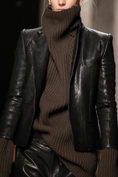 Moda Paris, Haider Ackermann, Turtle Neck Sweater, Sleeves Clothing, Black Leather Jacket, Street Styles, Fashion Details