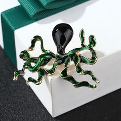 Brooches -Luxury Cat Crab Scorpion Brooch Women Wedding Color Party Animal Rhinestone Clothing Pin Brooches Accessories Style: Classic Shape\pattern: Geometric Metals Type: Zinc alloy Material: Metal Item Type: Brooches Gender: Women Fine or Fashion: Fashion Brooches Type: Brooches Model Number:3256801705432219 Rhinestone Clothing, Octopus Costume, Rhinestone Outfit, Color Party, Luxury Cat, Party Animal, Wedding Color, Color Free, Metallic Thread