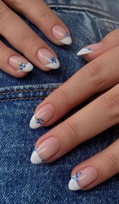 Blueberry French Nails, Blueberry French Tip Nails, White With Blue French Tip Nails, Blue French Nails Tips, Blueberry Nail Design, Blue And White Gel Nails, French Nails With Blue, Blueberry Nail Art, Honeymoon Nails Ideas