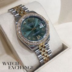 Rolex Ladies Watch, Lady Rolex Watch, Two Tone Watches Women Outfit, Two Tone Rolex Women, Rolex Womans Watch, Watch Rolex Women, Woman Watches Luxury, Rolex Watch Aesthetic, Rolex Watches Women Aesthetic