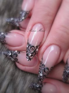 Black Lace Nails, Lace Wedding Nails, Lace Nail Design, Nail Halloween, Halloween Nail Art Ideas, Lace Nail Art, Hard Gel Nails, Lace Nails, Gothic Nails