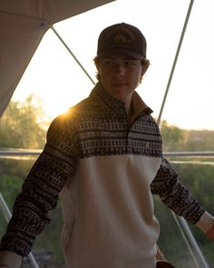 The Perfect Pullover Designed to be different Product Details Signature Soft Feel Custom Hooey Snaps Reinforced Cuffs and Waistband Hidden Side Pockets with Snap Closure Standard Fit HH1195AZCR Cream Pullover with Brown/Tan Aztec Pattern