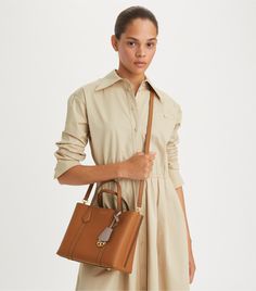 Small Perry Triple-Compartment Tote Bag: Women's Designer Tote Bags | Tory Burch Tory Burch Perry Tote, Ella Tote, Tory Burch Ella, Miller Sandal, Leather Tote Purse, Womens Designer Handbags, Designer Totes, Tory Burch Bag, Purple Bags