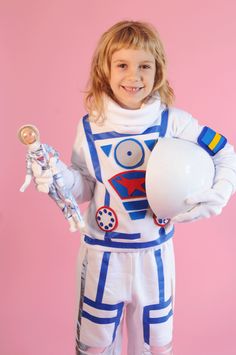 Fly to the moon in this easy, DIY astronaut Halloween costume. Learn how to make the suit out of affordable materials for your kid (or you!). Princess Peach Costume Diy