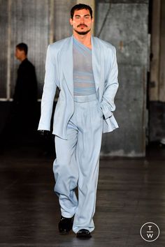 Blue Runway, Fashion Boy, Fashion Days, Event Outfit, Boyfriend Style, Suit Fashion, High End Fashion, Casual Elegance, Male Models