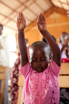 Children Praying, Mission Trip, Missions Trip, We Are The World, Praise And Worship, Praise God, Jesus Loves