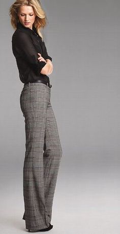 Oficina!! Grey Pants Outfit, Comfy Blouse, Professional Attire, Outfit Trends, Winter Outfits For Work, Party Outfits, Plaid Pants