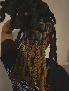 Invisible Locs In Ponytail, Invisible Locs Skunk Stripe, Invisible Locs Brown And Black, Colored Invisible Locs, Peekaboo Invisible Locs, Invisible Locks, Twisted Hairstyles, Invisible Locs, Bob Length