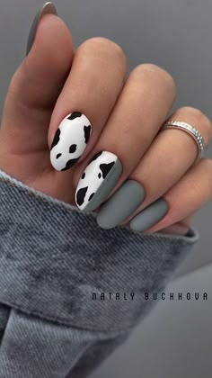 Simple Western Nails Almond, Country Themed Nails, Cold Weather Nails, Boho Western Nails, January Nails Ideas Simple, Country Nail Designs, Rustic Nails, Country Acrylic Nails, Rodeo Nails