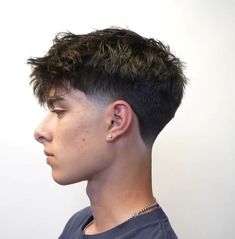 Low Taper Haircut, Taper Fade Short Hair, Mens Haircuts Straight Hair, Fade Haircut Curly Hair, Low Taper Fade Haircut, Textured Fringe, Mens Haircuts Short Hair, Men Haircut Curly Hair, Taper Fade Haircut