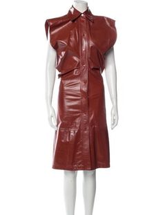 Bottega Veneta Lamb Leather ShirtdressBrownShort Sleeve with CollarButton Closure at FrontDesigner Fit: Dresses by Bottega Veneta typically fit true to size. Brown Leather Short, Leather Midi Dress, Leather Short, Leather Shorts, Midi Length Dress, Outerwear Sweater, Shirt Accessories, Hoodie Dress, Casual Jeans