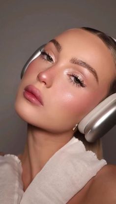 No Make Up Make Up Look, Maquillage On Fleek, Mekap Mata, Dewy Makeup, Smink Inspiration, Braut Make-up, Makijaż Smokey Eye, Winter Makeup, Makeup Eye Looks