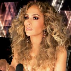 Jlo Hair, Super Curly Hair